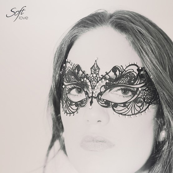 Masque burlesque